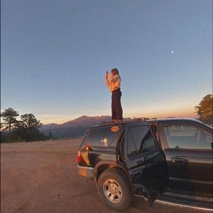 Meet your Posher, Chloe